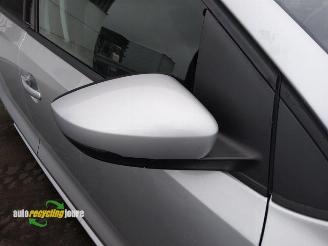 Volkswagen Polo Polo V (6R), Hatchback, 2009 / 2017 1.6 TDI 16V 90 picture 13