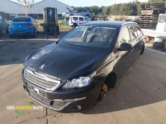 Uttjänta bilar auto Peugeot 308 308 SW (L4/L9/LC/LJ/LR), Combi 5-drs, 2014 / 2021 1.2 12V e-THP PureTech 110 2015/9