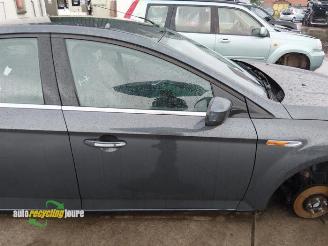 Ford Mondeo Mondeo IV, Hatchback, 2007 / 2015 2.3 16V picture 15