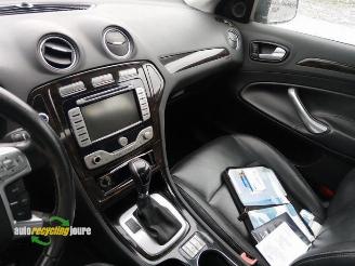 Ford Mondeo Mondeo IV, Hatchback, 2007 / 2015 2.3 16V picture 32