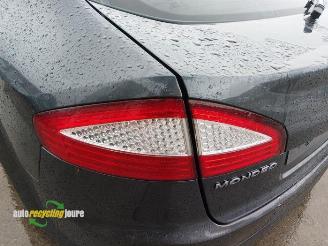 Ford Mondeo Mondeo IV, Hatchback, 2007 / 2015 2.3 16V picture 20