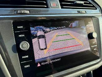 Volkswagen Tiguan R Line PANO AUTOMAAT LEDER LED VOLL picture 23