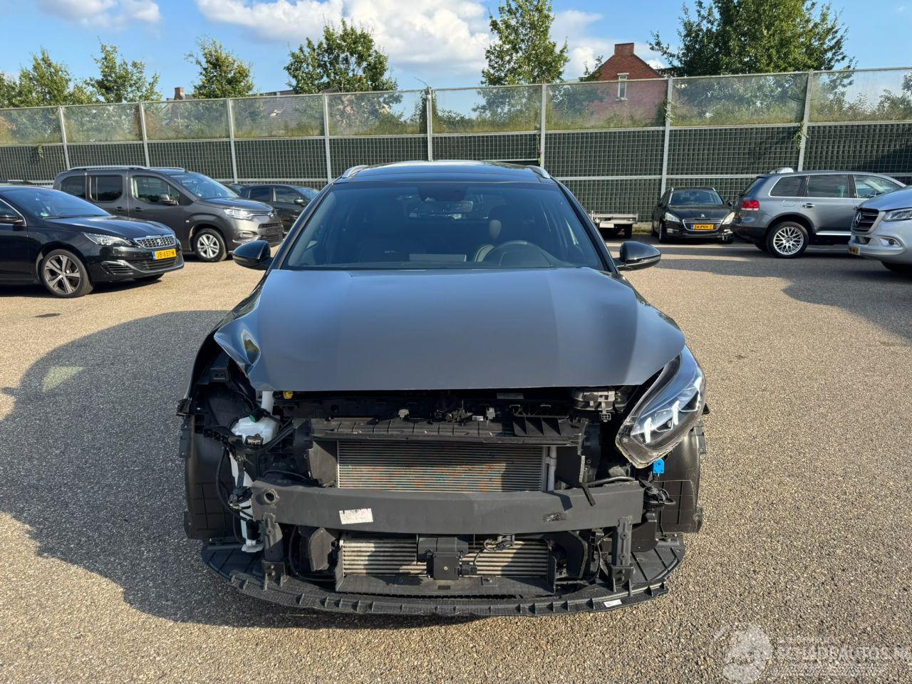 Kia Ceed GT Line Business DIESEL HYBRIDE PANO LEDER LED