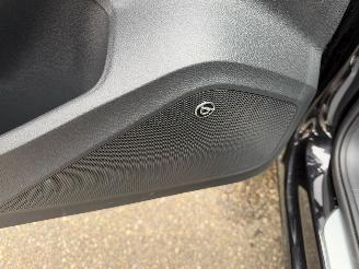 Seat Ateca FR 1.5 150PK automaat LEDER LED DODEHOEK KEYLESS ENTRY & GO picture 19