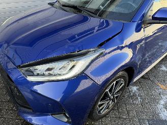 Toyota Yaris Yaris 1.5-l-VVT-i Hybrid CVT Luxury fahrbereit picture 14