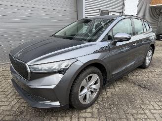 skadebil auto Skoda Enyaq Enyaq 60 airbags ok ! voll fahrbereit 2023/10