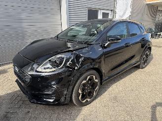 damaged passenger cars Ford Puma FORD Puma 1,0 EcoBoost Hybrid 92kW ST-Line Auto Pano 2025/6