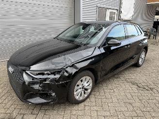 skadebil auto Audi A3 A3 40 TFSI e S tronic Sportback plugin rijdbaar 2023/8