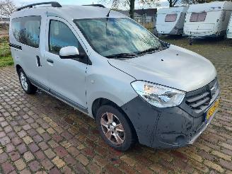 Avarii autoturisme Dacia Dokker 1.2 Laureante + apk 2015/2