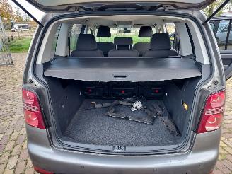 Volkswagen Touran Comfortline 2.0 TDI picture 6