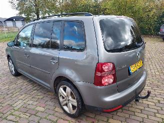 Volkswagen Touran Comfortline 2.0 TDI picture 4
