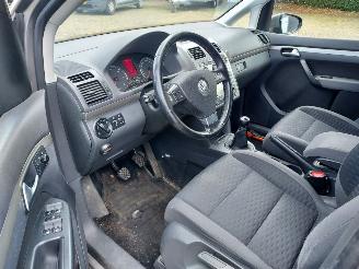 Volkswagen Touran Comfortline 2.0 TDI picture 7