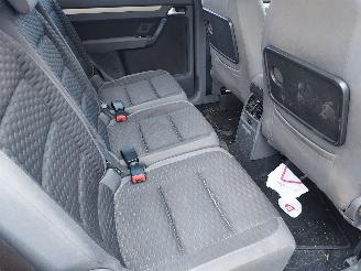 Volkswagen Touran Comfortline 2.0 TDI picture 9