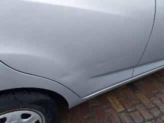 Chevrolet Spark 1.0  5 deurs Airco picture 10