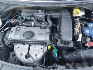 Peugeot 207 1.4 XR Airco picture 10