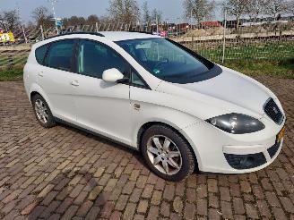 Voiture accidenté Seat Altea xl 1.2 benzine + Apk 2010/11