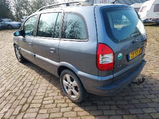 Opel Zafira Automaat picture 4