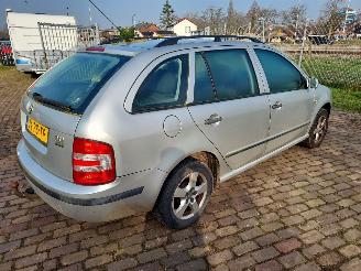 Skoda Fabia 1.4 + Airco  350 euro vaste prijs picture 3