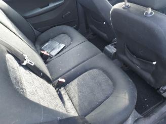 Skoda Fabia 1.4 + Airco  350 euro vaste prijs picture 8