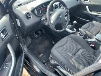 Peugeot 308 5 deurs 1.6i  600 euro VASTE PRIJS picture 5