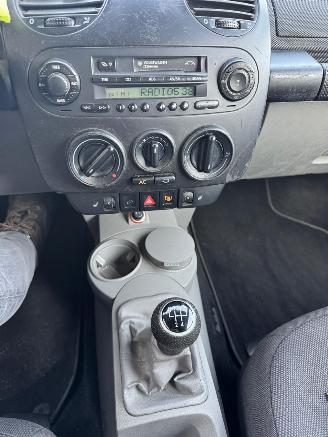 Volkswagen Beetle 1.4 Cabriolet Turijn + Apk picture 5