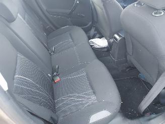 Peugeot 208 1.2i euro 5 nieuwe apk picture 11