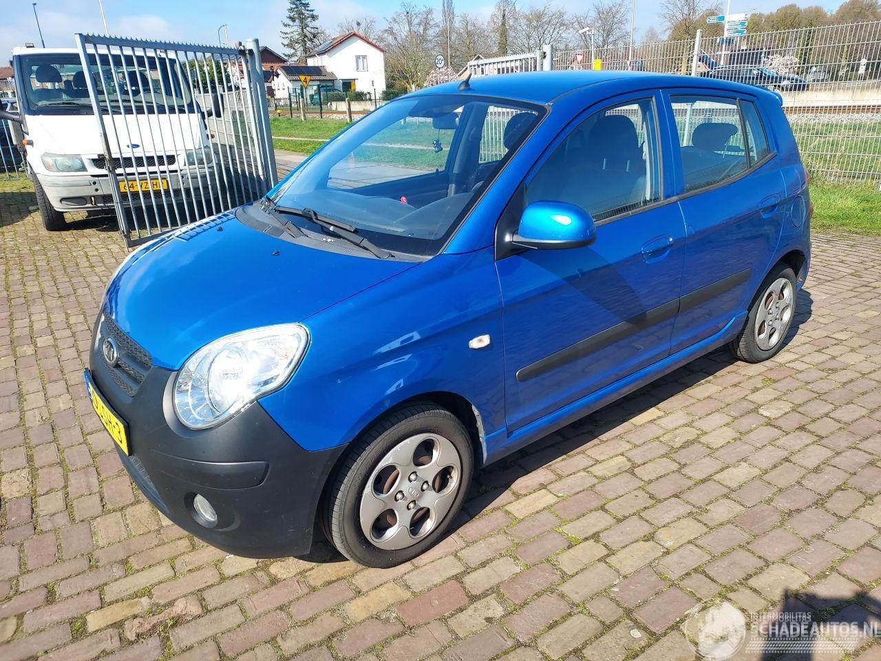 Kia Picanto 1.0 i + apk