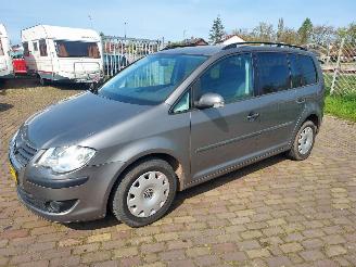 skadebil auto Volkswagen Touran AUTOMAAT  1.4 TSI Optive 2007/12