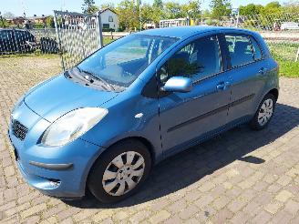 Toyota Yaris AUTOMAAT 1.3 VVti  5deurs + Apk picture 2