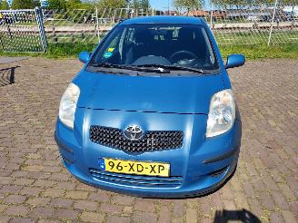 Toyota Yaris AUTOMAAT 1.3 VVti  5deurs + Apk picture 5