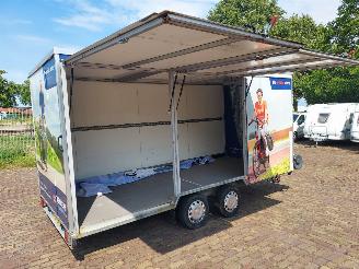 danneggiata carrello Van Weel  Gesloten aanhanger met 3 zijkleppen 2700 kilo 2000/11