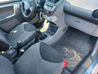 Toyota Aygo 5 deurs picture 6