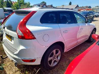 Volvo Xc-60 GERESERVEERD  2.0 Benzine AUTOMAAT picture 3