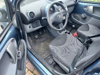 Toyota Aygo 5 deurs picture 6
