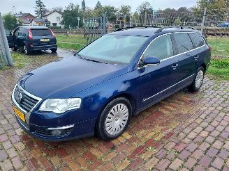 Volkswagen Passat 2.0 TDI picture 2