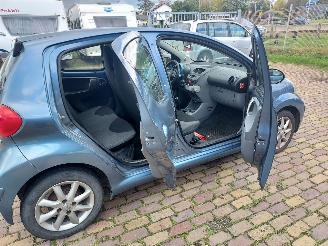 Toyota Aygo 5 Deurs picture 5