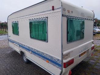 Adria  5204 PX + Voortent en frans bed picture 4