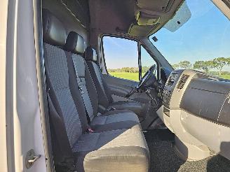 Volkswagen  2 picture 7