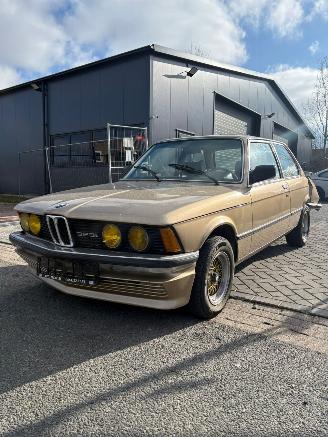  BMW 3-serie 323i 1981/6