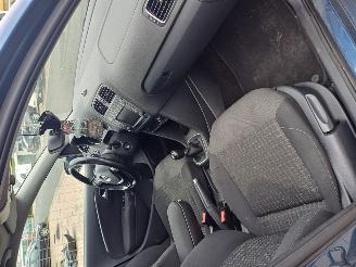 Volkswagen Polo 1.2 tsi met pano picture 7