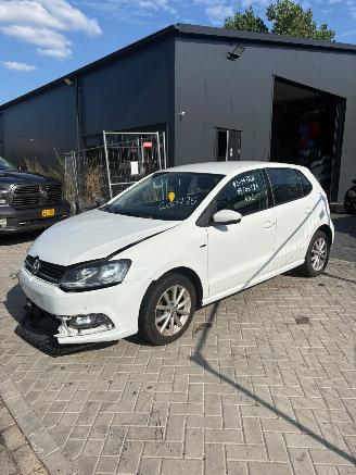 Coche accidentado Volkswagen Polo 1.2 tsi lounge 2016/4