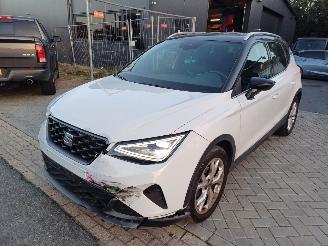 krockskadad bil auto Seat Arona fr uitv 81kw autm 2023/2