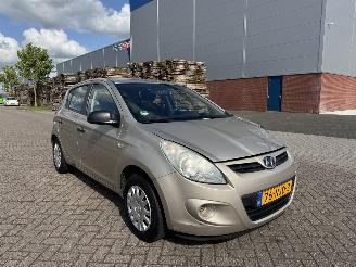 Voiture accidenté Hyundai I-20 1.2 57Kw 2010/9
