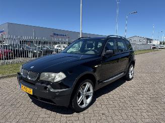 krockskadad bil auto BMW X3 3.0 D 2004/6