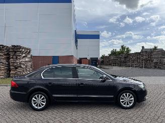krockskadad bil auto Skoda Superb 1.6 TDI 77Kw  Clima - Navi - Euro6 2015/1
