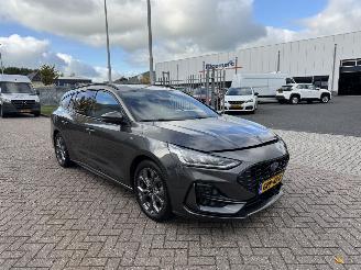 Unfallwagen Ford Focus 1.0 EcoBoost Hybrid ST Line 2024/6