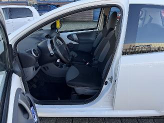 Peugeot 107 1.0 12V XR AIRCO picture 9