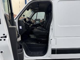 Renault Master 2.3 DCI L2-H2 Navi - Airco - Euro6 picture 10