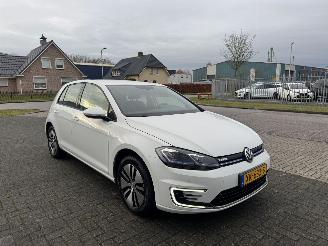 damaged passenger cars Volkswagen e-Golf Clima - Navi  37525 KM !!!! 2019/2