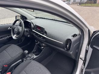 Kia Picanto 1.0  AUTOMAAT  26.000KM!! picture 17